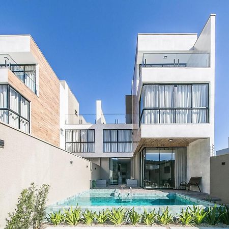 Casa Requinte, 4 Suites , Piscina II Балнеариу-Камбориу Экстерьер фото