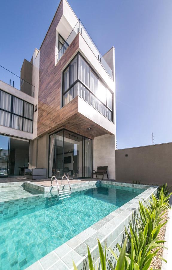 Casa Requinte, 4 Suites , Piscina II Балнеариу-Камбориу Экстерьер фото
